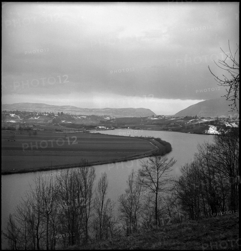 Verbois power station, Rhone reservoir 1952.