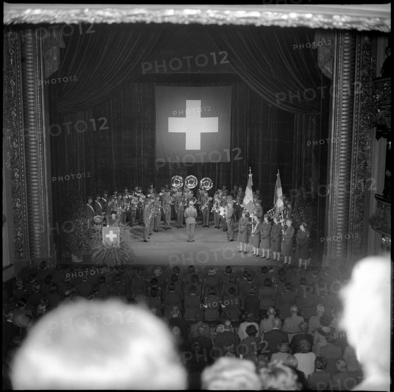 March music  to jubilee of Swiss women's military service, Berne 1965.
