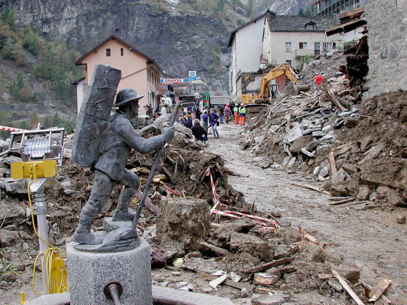 The road in Gondo has now been cleared of rubble.