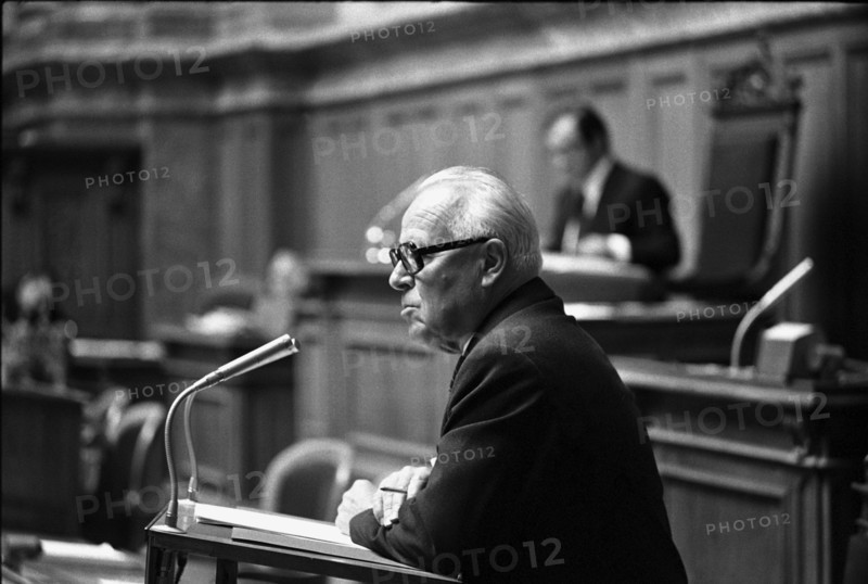 Pierre Graber speeking at the National Council, 1972.