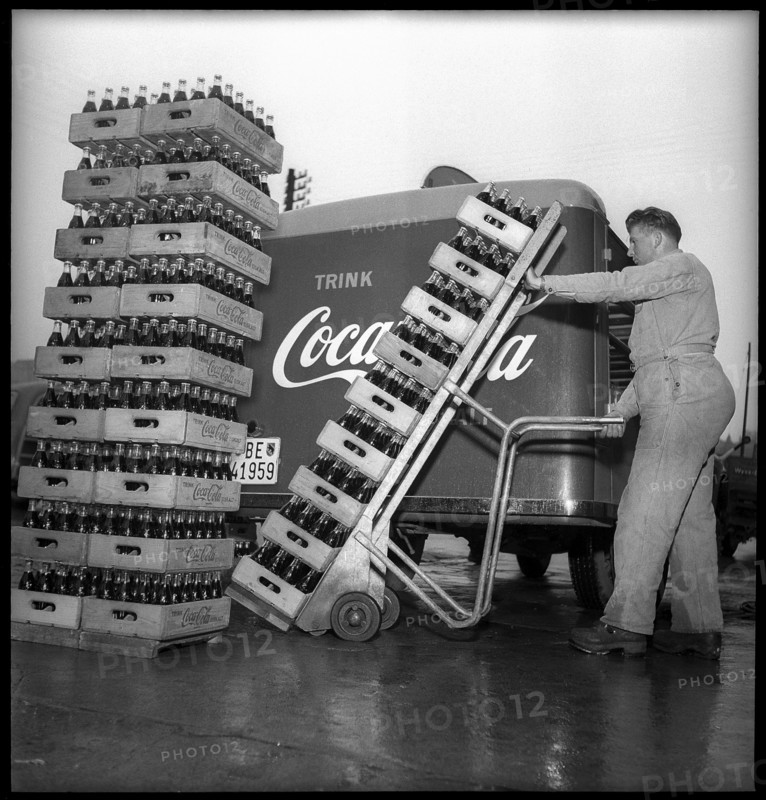 Coca-Cola, worker, delivery van, loading; 1949