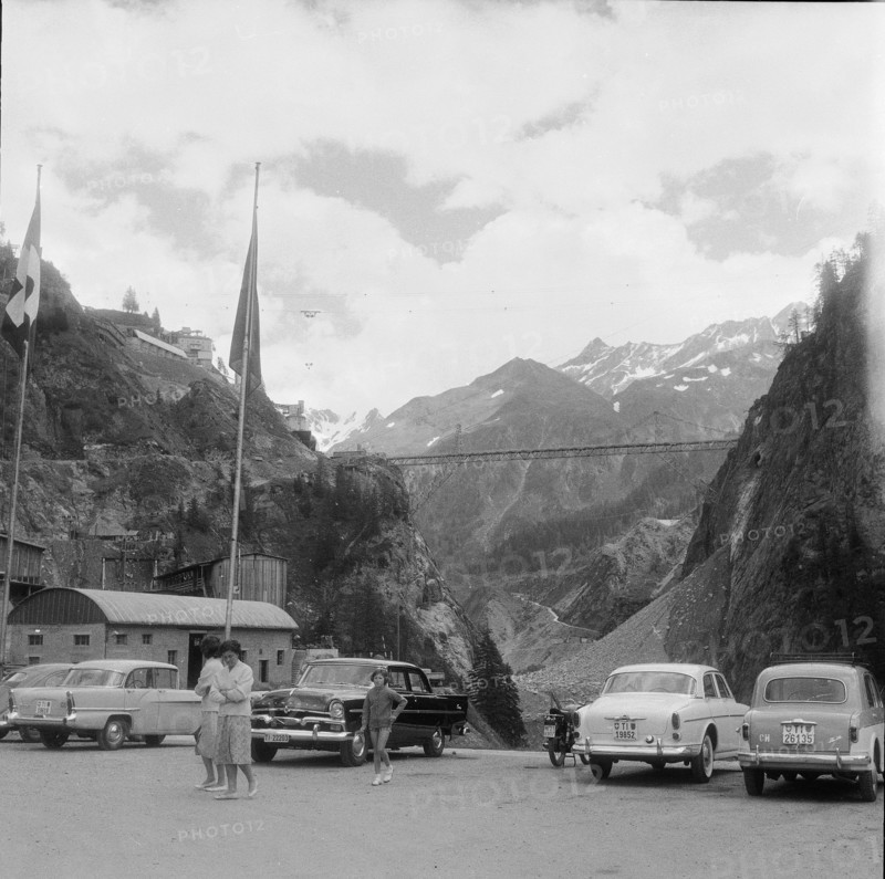 Luzzone dam: building site 1960