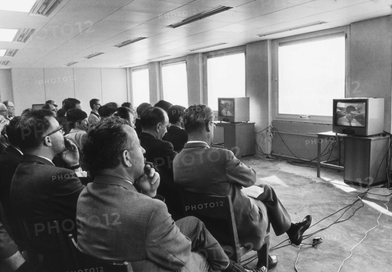 Life broadcast of a Blick editorial staff conference, 1968