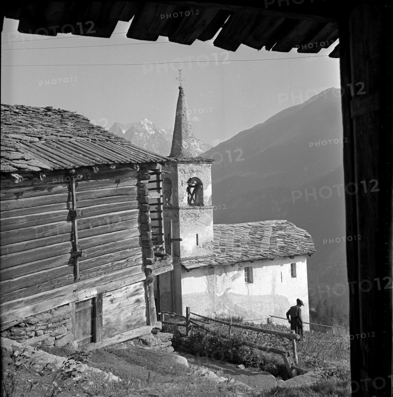Mountain village St. Martin in the Valais, 1942