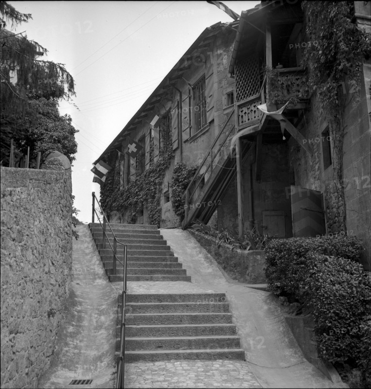 Lane in Hauterive: 1943