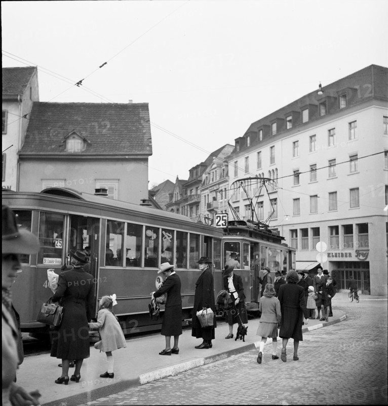 Barfüsserplatz; 1942
