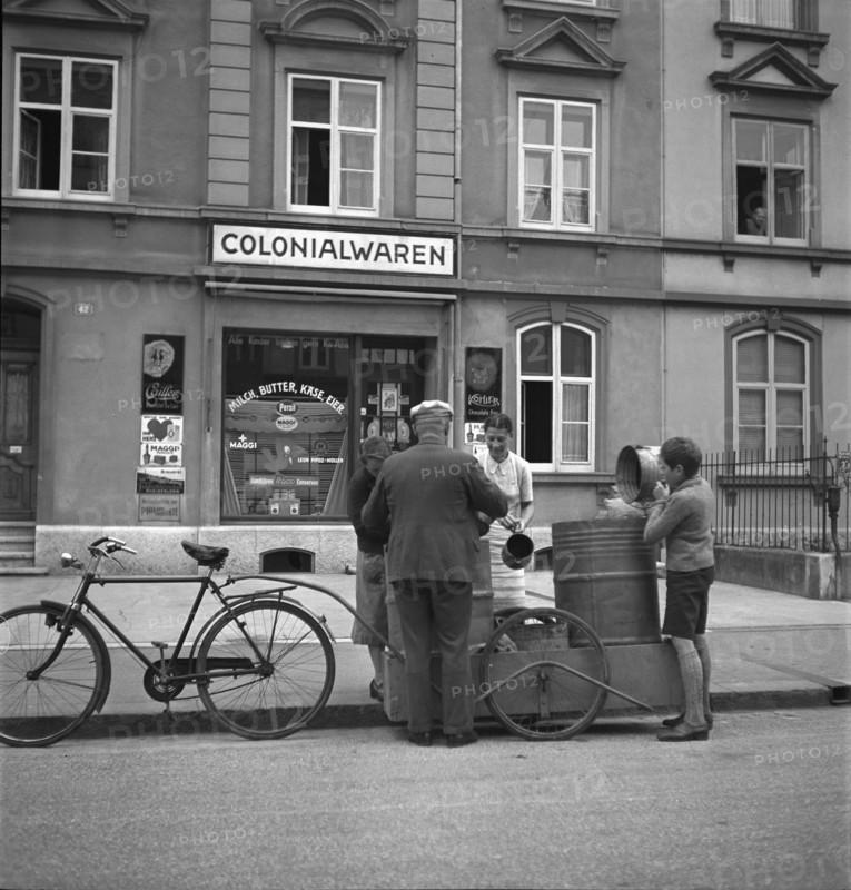 WW2: economy of war; household waste collection