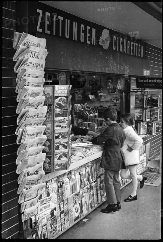 Children at a kiosk 1971