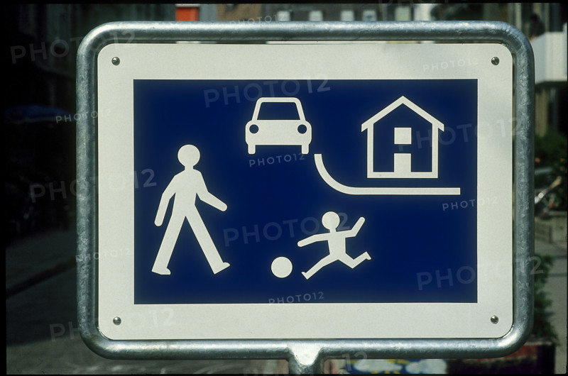 Road sign 'residential aerea', street 1979