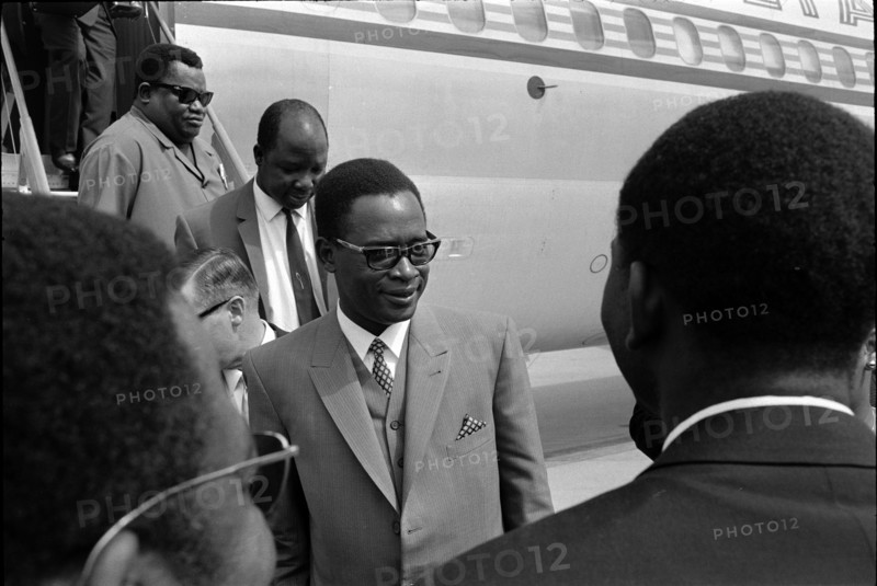 General Mobutu arriving at the Geneva airport, 1968