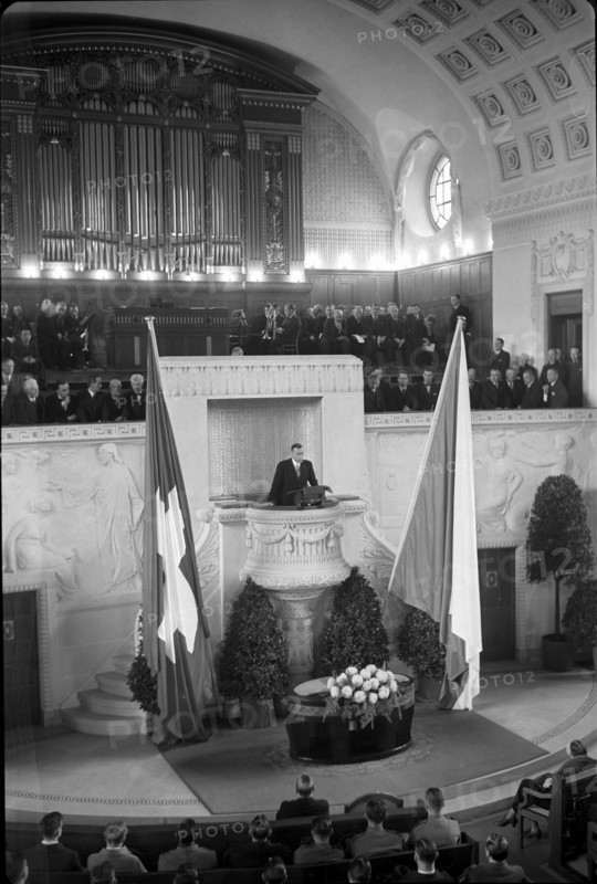 Ceremony for young new voters, 1940