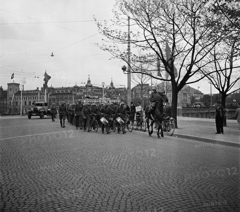 Preparations of the Sechselaeuten in Zurich, 1950