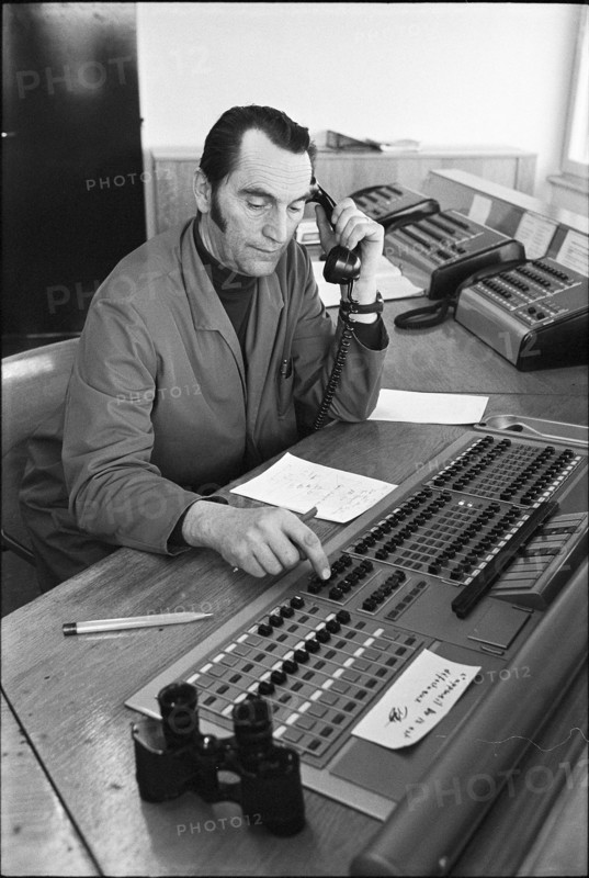 Motorway traffic surveillance by police headquarters Bursins, 1971