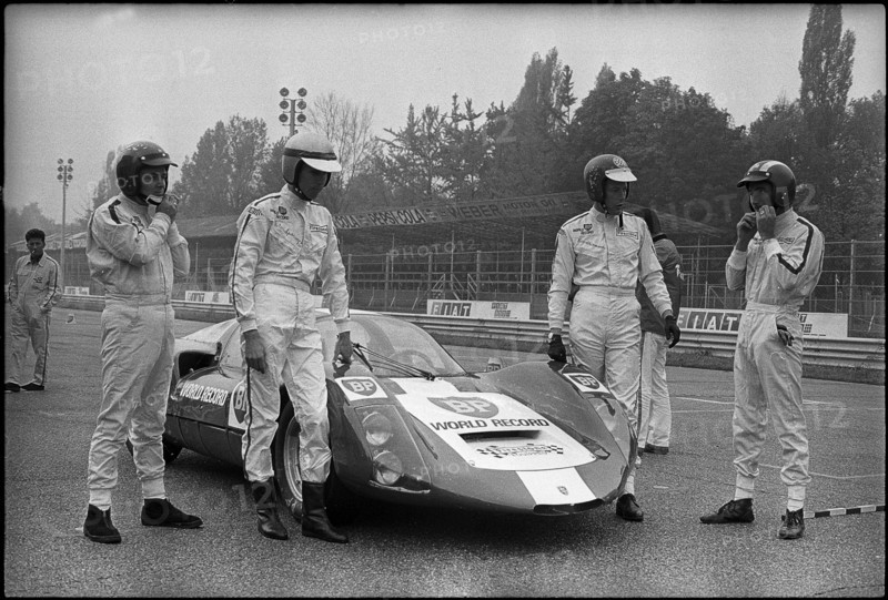 That day Jo Siffert and his team set 5 world hour records