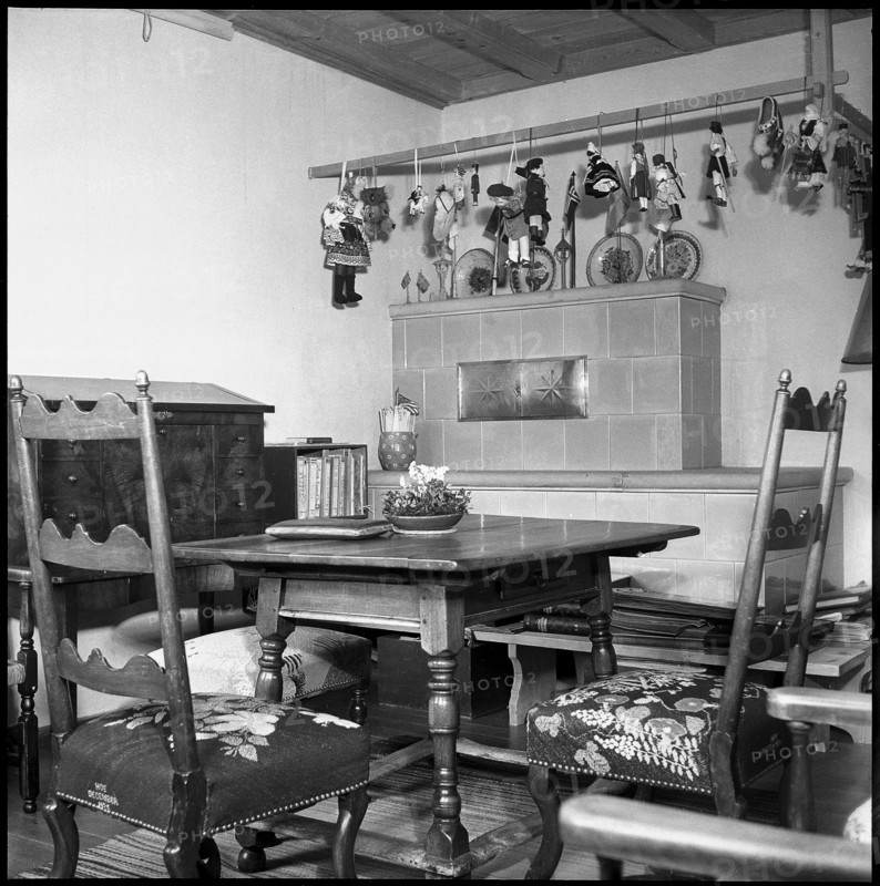 International girl scouts home Our Chalet, 1952