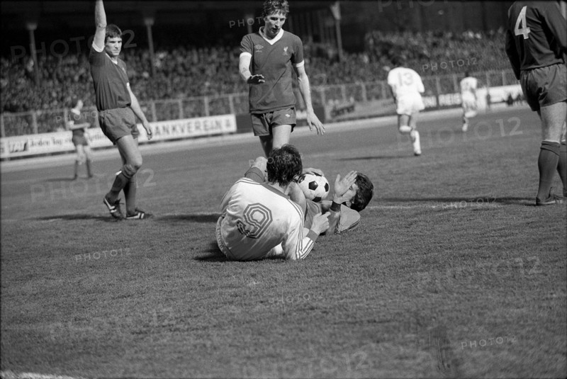 Champions Cup semi-final 1977: FC Zurich - Liverpool FC; Clemens, Risi