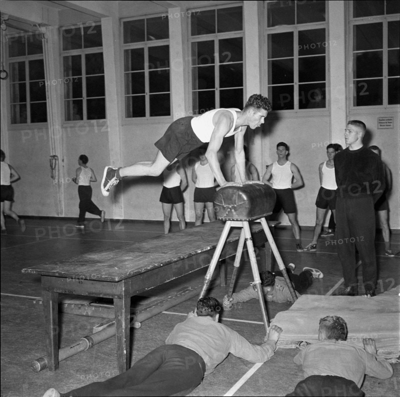 Gymnastics, infantry recruit training, Losone 1956