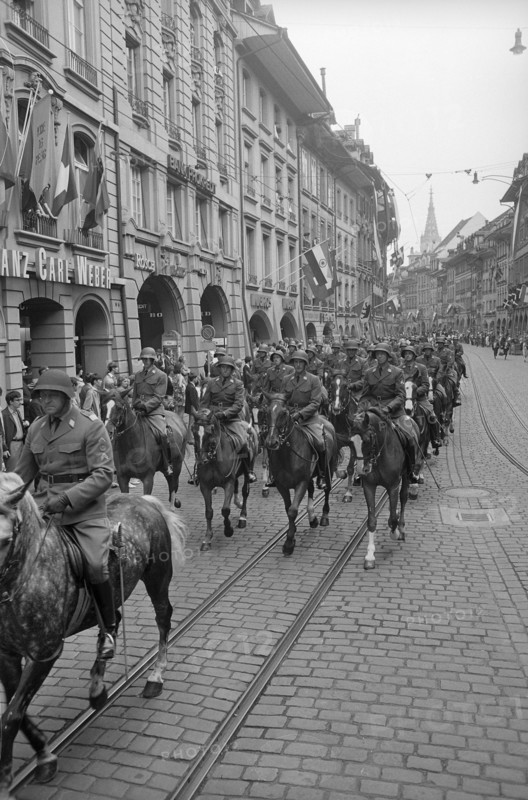 Soldiers on horseback; State visit of the Indian President VV Giri; 1970