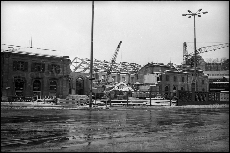 Demolition of the old train station Bern, 1968