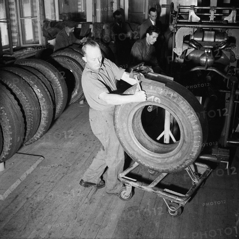 Vulcanizing of Tires; 1955