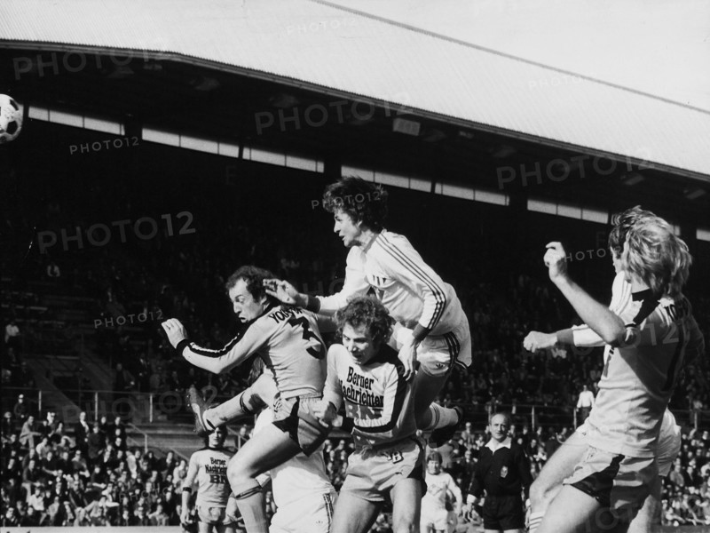 Swiss Championship NLA 1976/77: FC Zurich - YB; Brechbühl, scorer Botteron, Brutlin, Odermatt