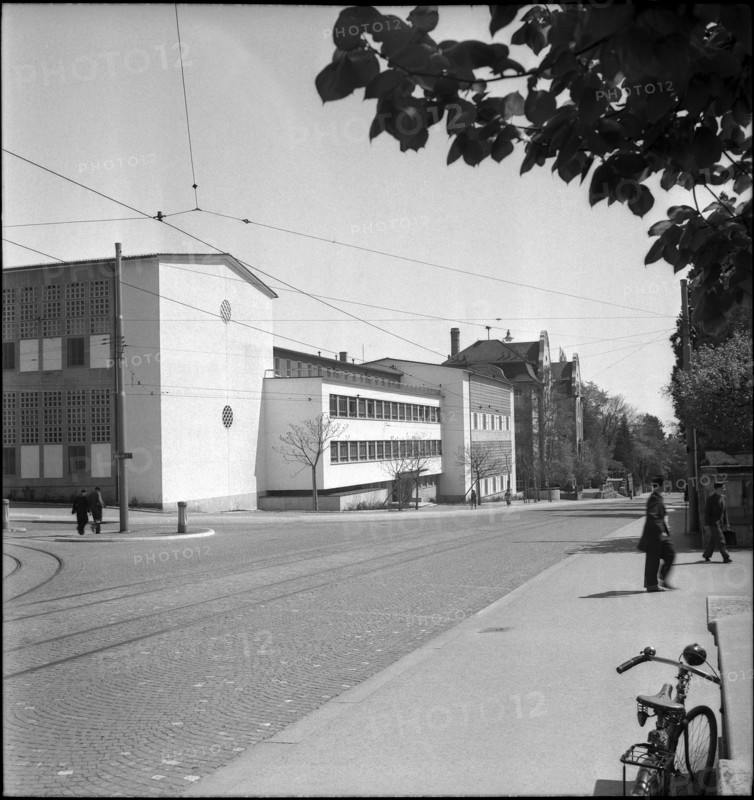 High School, University of Zurich 1942