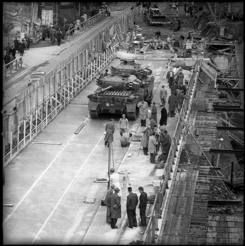 Schanzen bridge; measurement, load test; 1960