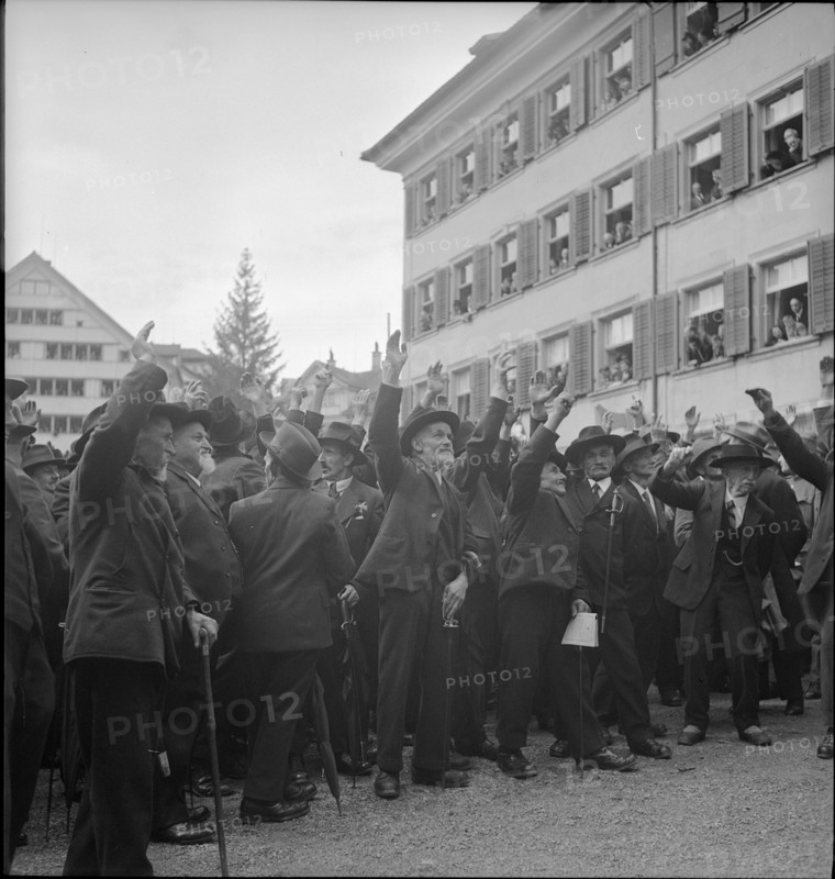 Old man at the voter's meeting, Trogen 1940