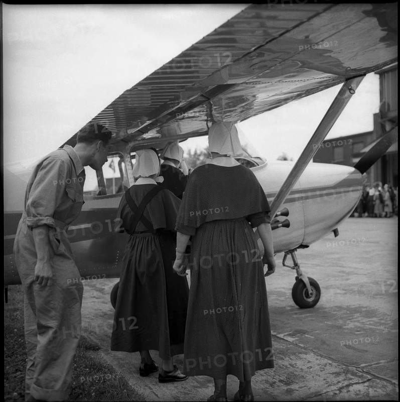 Free circuit flight for nurses 1958