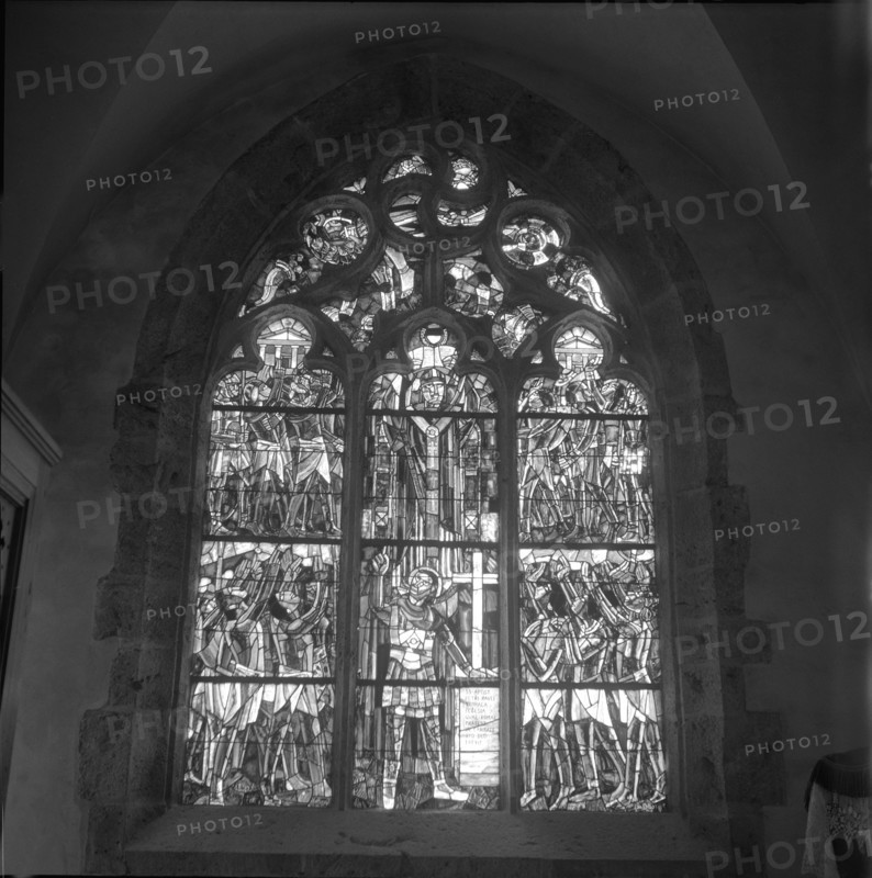 Church window of St-Maurice cathedral 1946