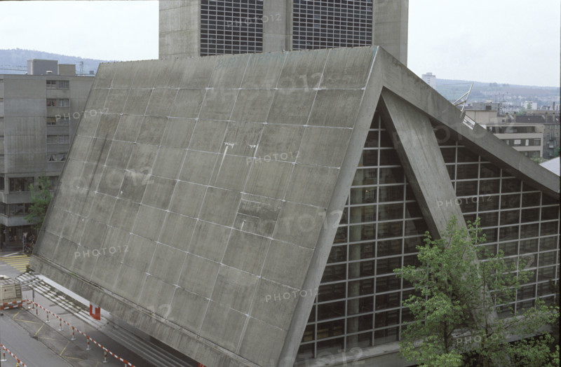 Damaged concrete roof of the congress center of Biel, 1985
