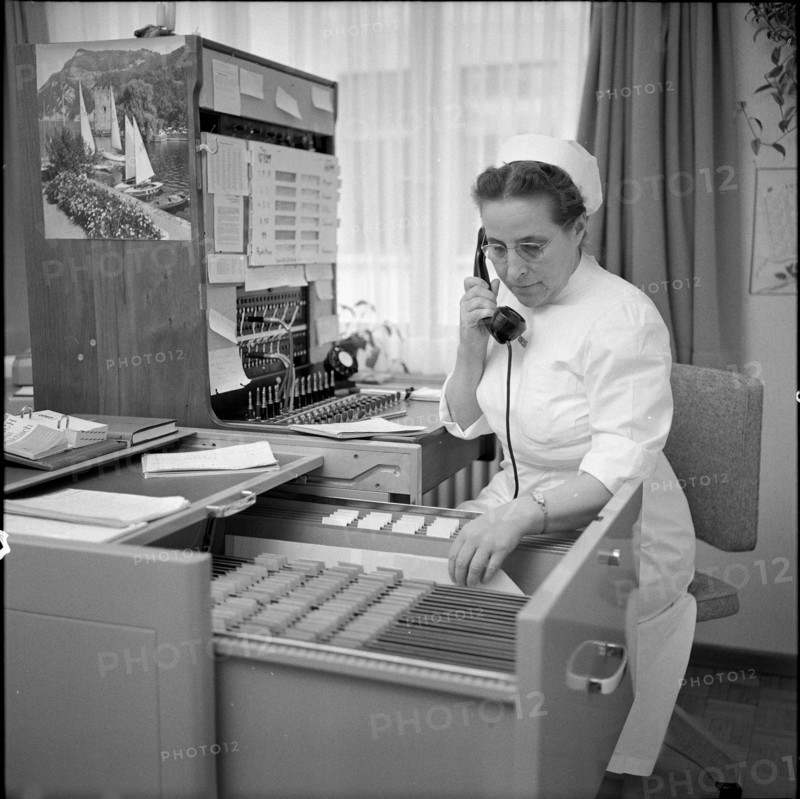 First emergency call center for medical aid in Zurich 1963
