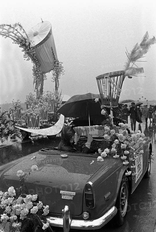 Procession at the Fêtes de Genève, 1968