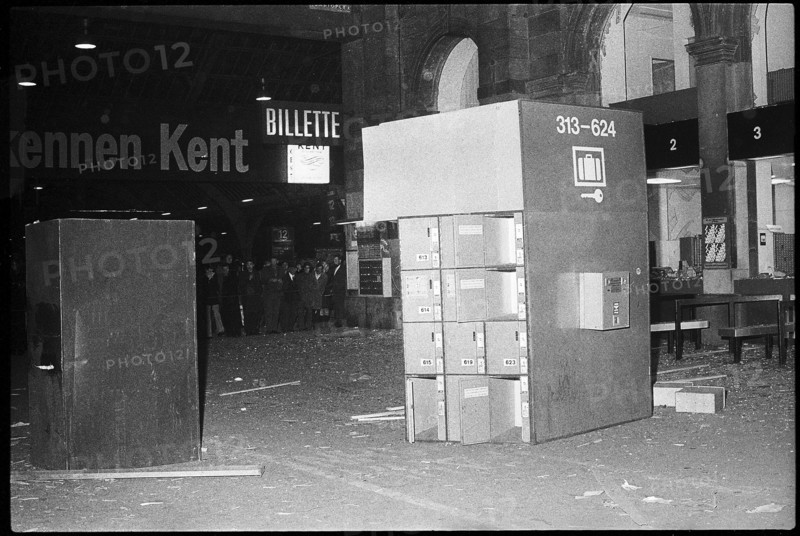 Bomb attack in Zurich main station; lockers 1971