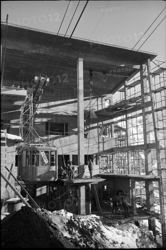 Assembling a cableway cabin, 1964