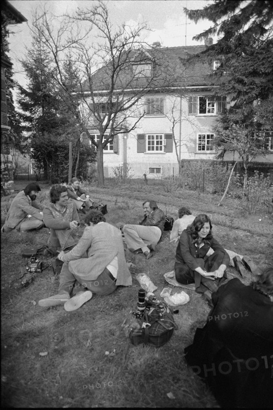 Journalists and photographers are waiting for the arrival of the family near Solzhenitsyn's home at the Stapferstrasse