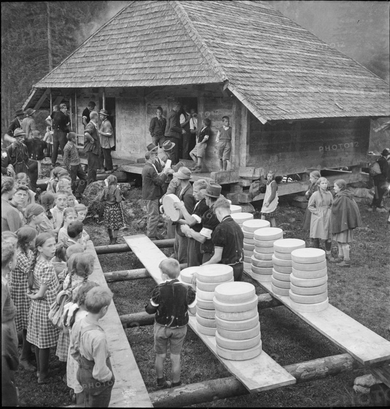 Kaesteilet in the Justistal valley, Berne, 1941