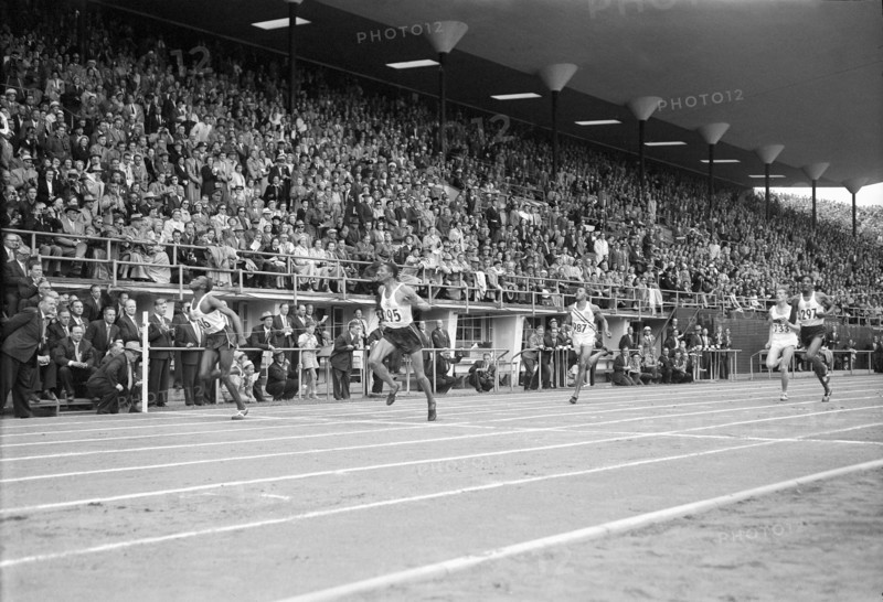 Olympic Games Helsinki 1952: 1. Rhoden, 2. McKenley, 3. Matson; 400m