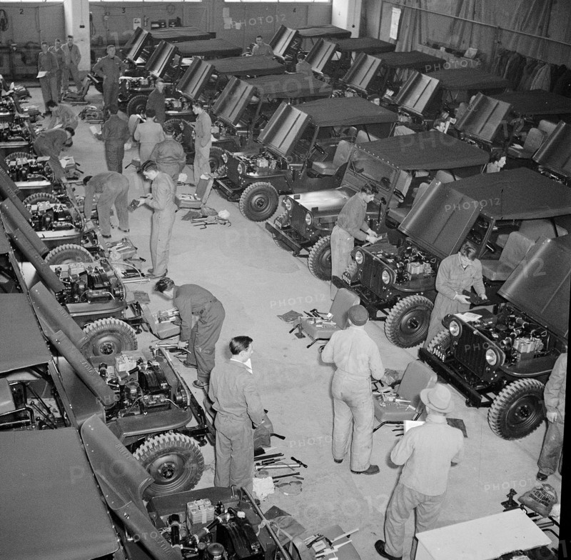 Recruits at introductory course in handling of army Jeep, Thun 1950