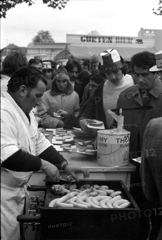 International match Switzerland - Italy 1972: Sausage stand