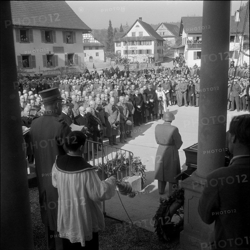 Military funeral for Jakob Huber, Jonen 1953