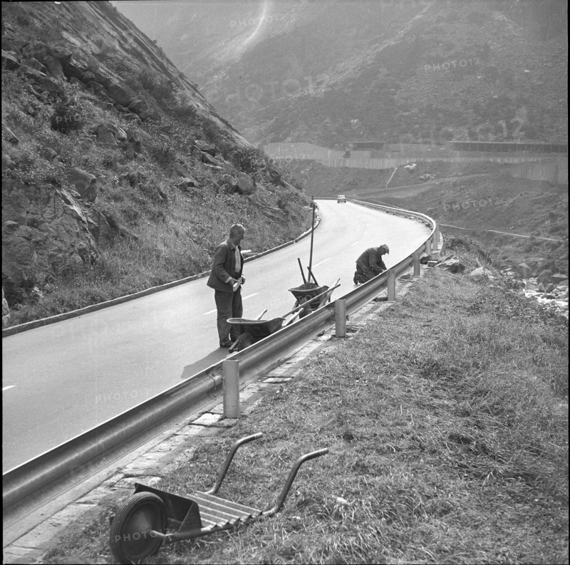 Installing guard rails on road to Gotthard 1961