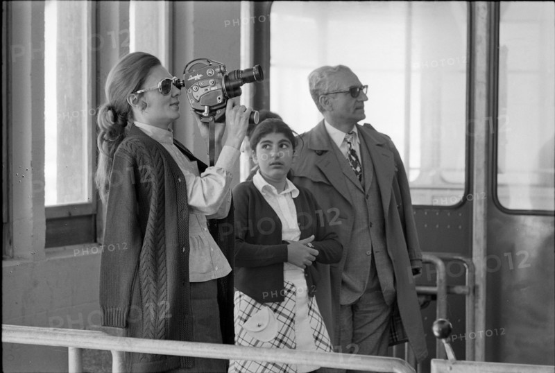 Reza Pahlavi (r), his wife Farah Diba and granddaughter Mahnaz on Piz Corvatsch, 1970