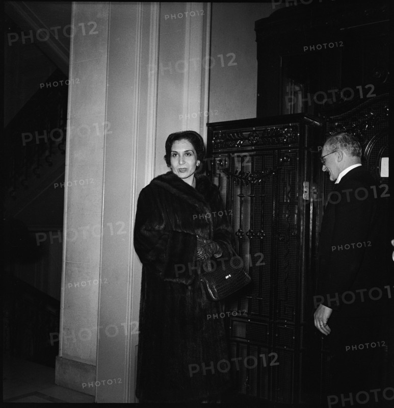Queen Zein al-Sharaf in Lausanne, 1952