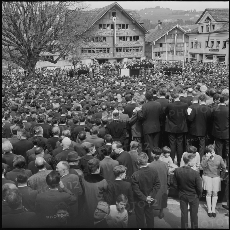 Inner Rhodes voter's meeting 1966