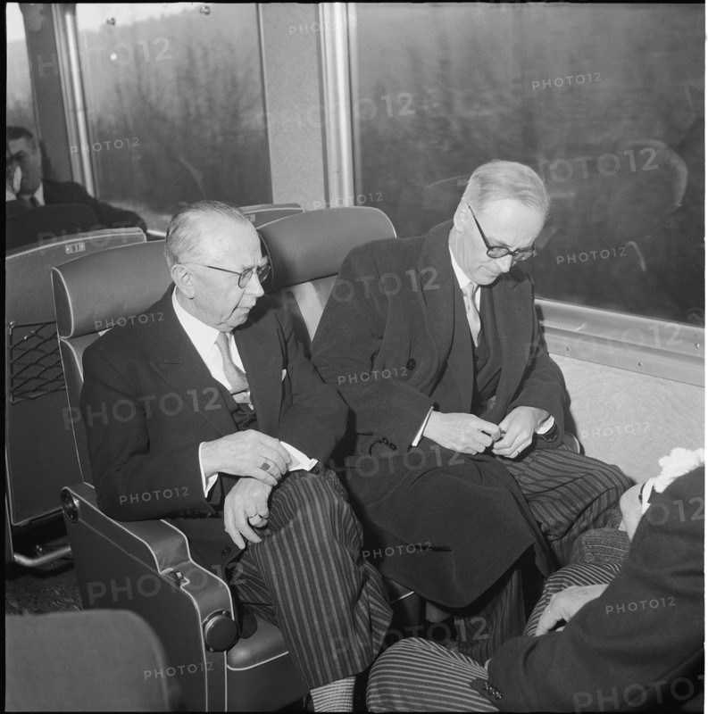 Rodolphe Rubattel in special train to Lausanne, 1953