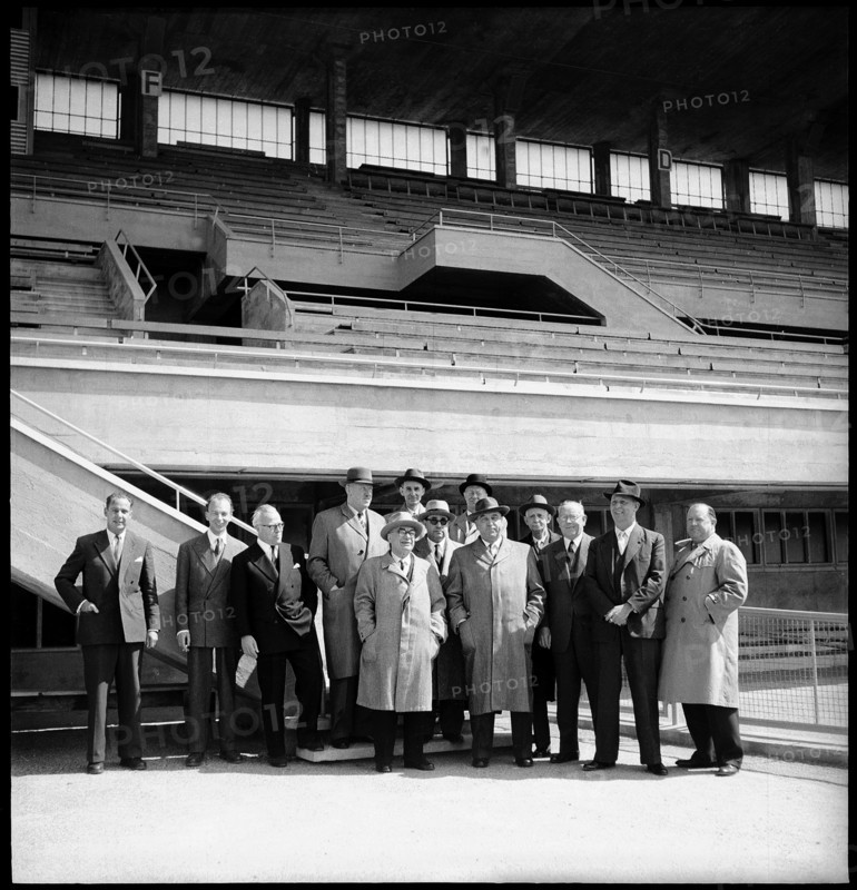 WC 1954: FIFA committee inspecting Pontaise stadium