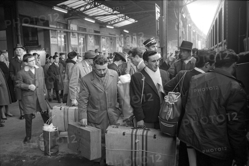 SBB provides special trains for the guest workers: until the 31st of December 727 extra trains will have been mobilized