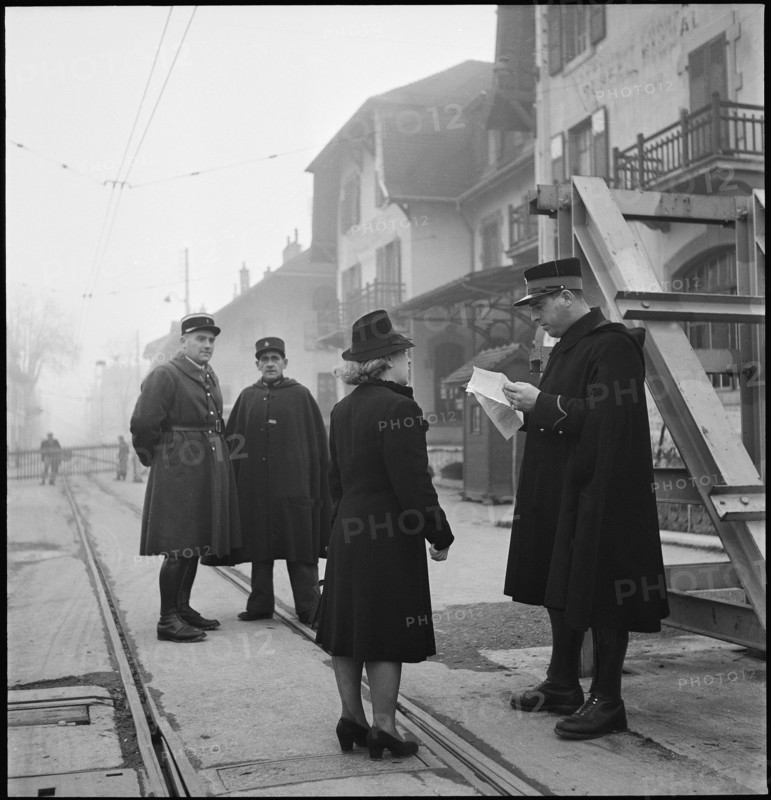 WW 2: border; opening of the frontier, Geneva 1944.