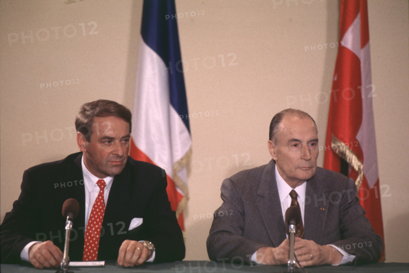 Adolf Ogi and François Mitterrand at press conference